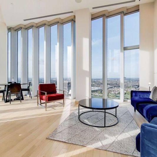 Manhattan Loft Gardens, 20 International Way, London - Photo 1