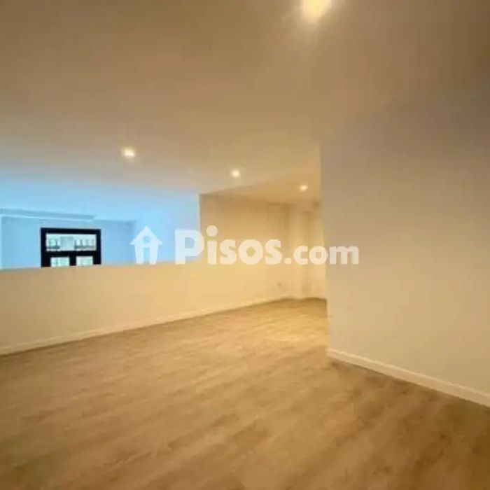 Piso en alquiler en Niño Jesús - Photo 1