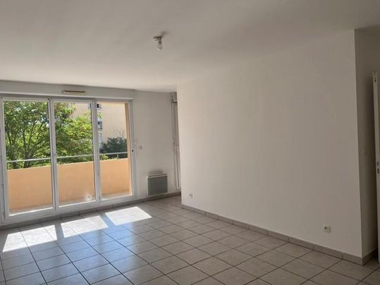Location Appartement 3 pièces 67m² BRIGNOLES 83170 - Photo 1