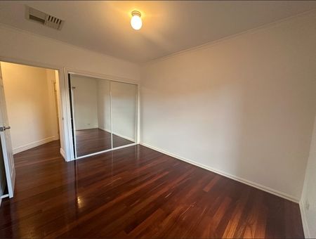 For Rent - 2/20 Acacia Street, Glenroy VIC 3046 - Photo 5