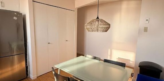 3-1/2 à 2 pas Université et commerces - Photo 2