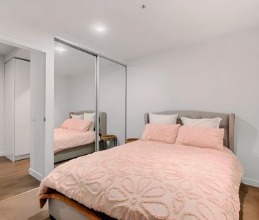 2 Bed, 1 Bath - Photo 4