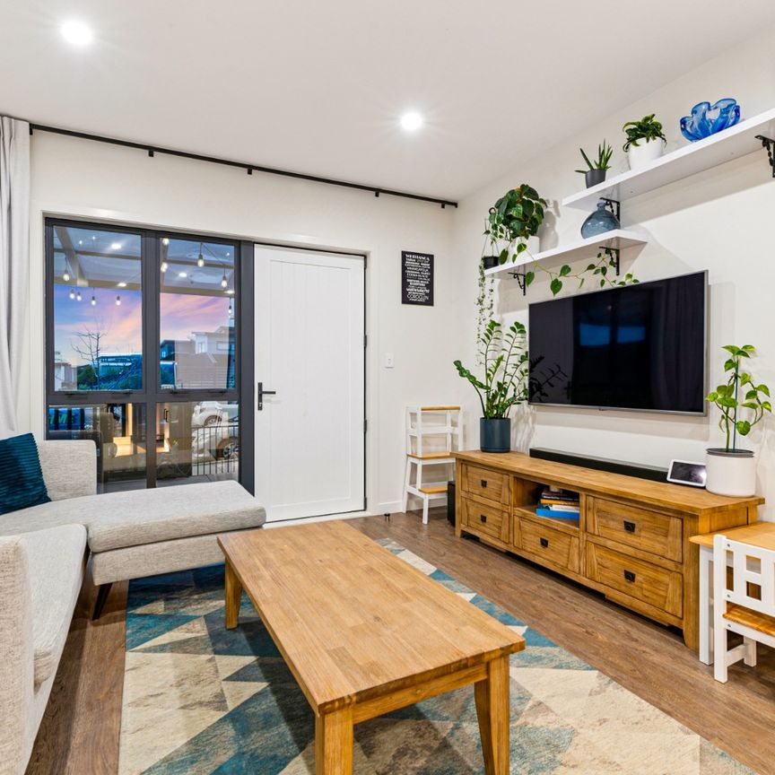 Townhouse Living in Sought-After Totara Park - Photo 1