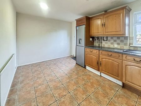 3 bedroom terraced house to rent - Photo 5