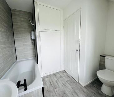 2 bedroom semi-detached house to rent - Photo 3