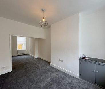 Victoria Road, Padiham, Burnley - Photo 3