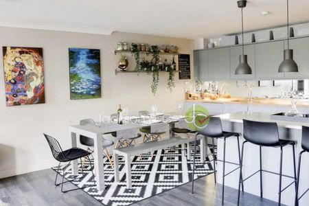 3 bedroom penthouse to rent - Photo 3