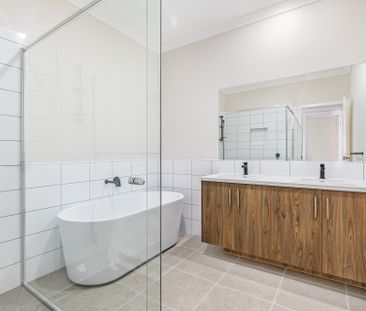 Contemporary Sustainable Comfort Just Steps From Schools, Shops & T... - Photo 4