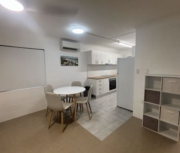 NEWLY RENOVATED CAIRNS CITY APARTMENT, IN SOUGHT LOCATION! - Photo 2