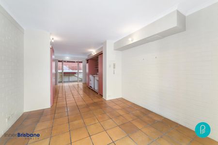34/53 Warry Street, Fortitude Valley QLD 4006 - House For Rent | Domain - Photo 2