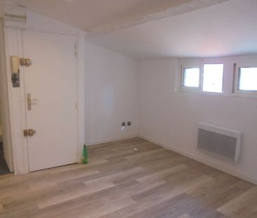 Appartement 1 pièces 14m2 MARSEILLE 5EME 416 euros - Photo 2