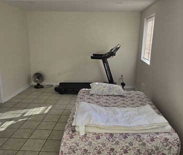 For Lease - 38 Goreridge Crescent Unit# Bsmt, Brampton, Ontario - Photo 6