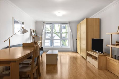 Little Britain, London, EC1A 7BT - Photo 3