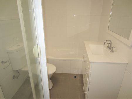 19/1 Hampden Road, Artarmon NSW 2064 - Townhouse For Rent | Domain - Photo 3
