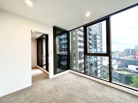 4004/81 City Road - Photo 3