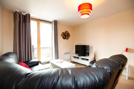 2 bedroom serviced apartment to rent - Photo 3