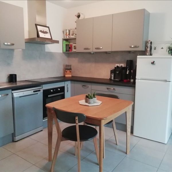 2 pièces - 39,93 m² - 3ème étage - Colocation non autorisée - Photo 1