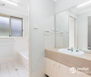 Spacious 4-Bedroom Family Home - Photo 3