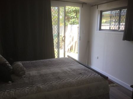 Shared studio/granny flat, Adina ave - Photo 2