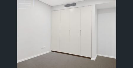 Inspections welcome! Move in Imme. - SPACIOUS 2BEDROOM IN THE HEART OF CAMPSIE - Photo 2