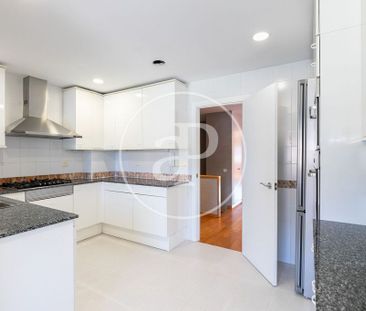 Luxury Flat for rent in Barcelona, Spain - Photo 2