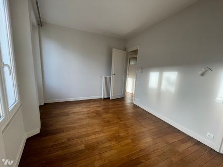 t3 INTRA-MUROS AVEC ASCENSEUR - Photo 2