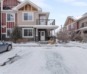 43 West Coach Manor Southwest, Calgary - Photo 2