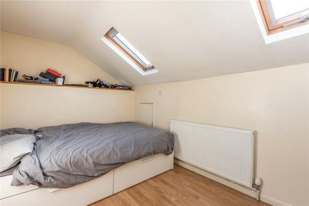 2 bedroom maisonette to rent - Photo 4