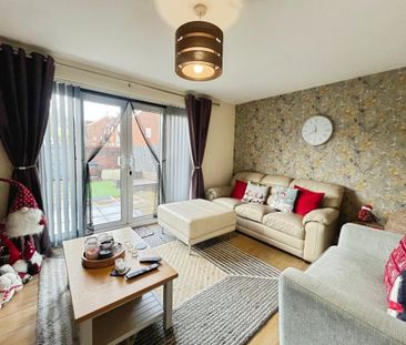 Ffordd Dol Y Coed, Llanharan, PONTYCLUN - Photo 2