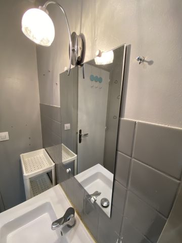 Location Appartement 2 pièces 45m² ST LO 50000 - Photo 2