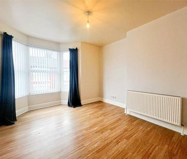 4 bedroom terraced house to rent - Photo 2