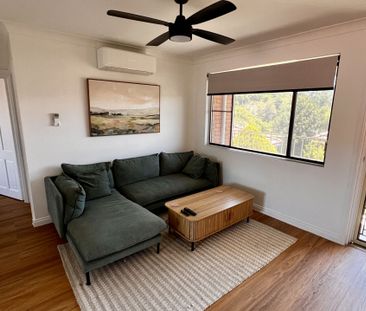 Stylish & Refreshed Two Bedroom Unit In Prime Fairy Meadow Location - Photo 1