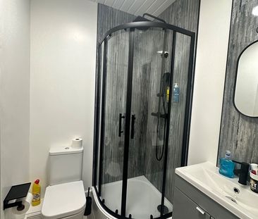 6 Bed Semi-Detached House, Derby Grove, NG7 - Photo 5