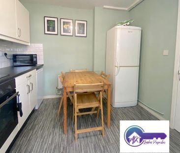 1 Bedroom Room in Flat Share To Rent - Photo 2