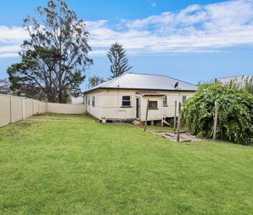 2 bedroom duplex - walk to Surf Beach! - Photo 2