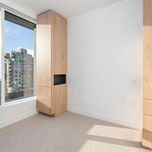 Amazing one bedroom apartment near Joyce station - Photo 2