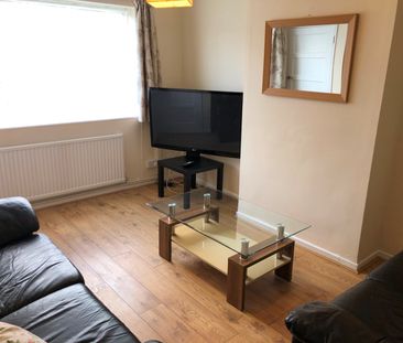 5 Bed Terraced House, Sheriff Avenue, CV4 - Photo 1