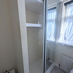 1 bedroom house of multiple occupation to rent - Photo 2