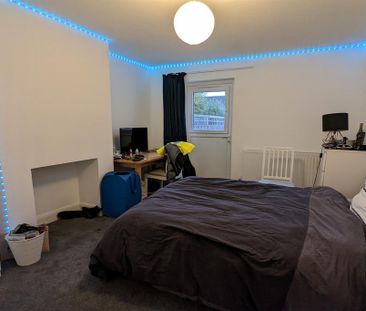 5 bedroom semi-detached house to rent - Photo 5