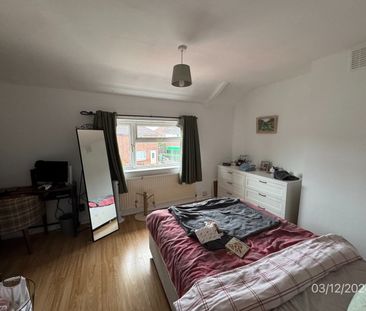 2 Bed Semi-Detached House, Neville Grove, LS9 - Photo 6