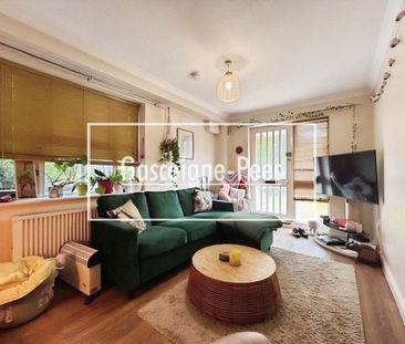 Chineham, RG24 - Photo 2