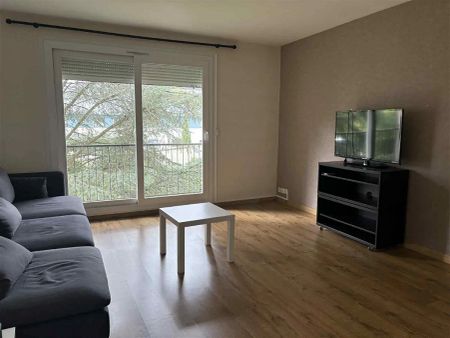 Location appartement 3 pièces - 60.38m² à Bourges (18000) - Photo 2
