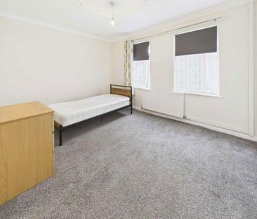 3 bedroom apartment to rent - Photo 3