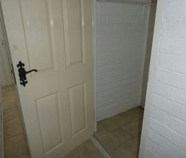 Semi-detached house to rent on - Photo 4