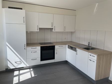 St-Imier, beautiful 3.5 room apartment on the 2nd floor with elevator - Photo 4