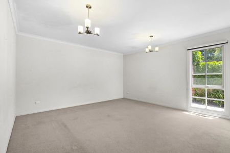 Neat 3-Bedroom Townhouse in a Prime Elsternwick Location - Photo 5