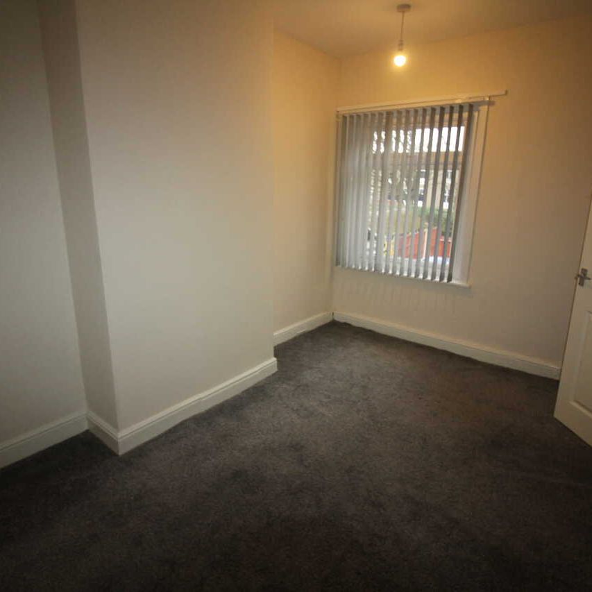 3 bed End of Terrace House - Photo 1