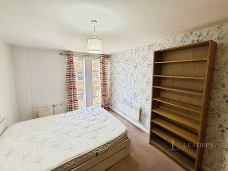 2 bedroom apartment to rent Lower Canal Walk, Southampton, Hampshire, SO14 - Photo 4