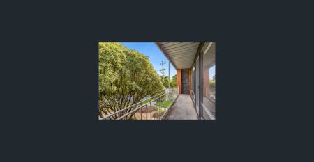 Updated Two Bedroom Unit in Highton - Photo 5