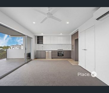 A Sensational Lifestyle Awaits in ‘Dream’ - Ground Floor Unit, with... - Photo 1